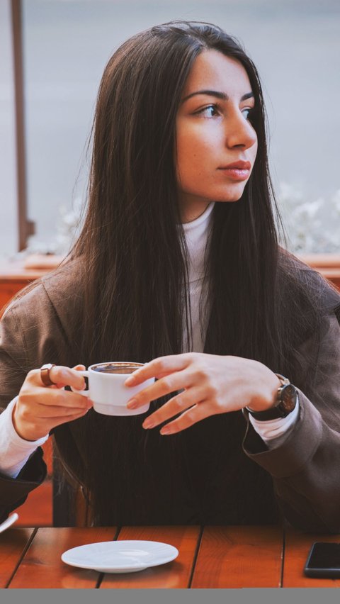 Mengapa Beberapa Orang Tidak Mengalami Gangguan Tidur Meskipun Minum Kopi di Malam Hari