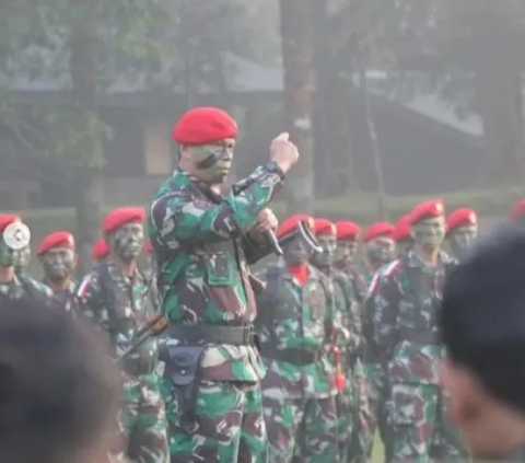 Pasukan elite Kopassus menjadi salah satu prajurit kebanggaan Indonesia. Keahlian mereka bahkan kini diakui dunia.