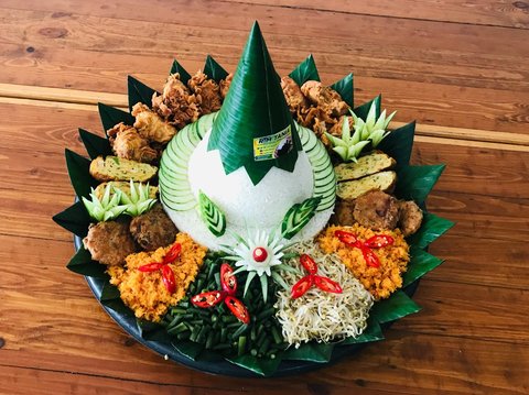 Makna Setiap Lauk di Nasi Tumpeng