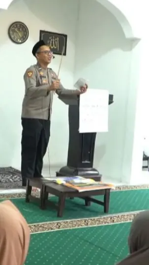 Cerita Aipda Agus Miswanto, Polisi Mulia Sisihkan Gaji Demi Bangun Pesantren & Asuh Santri