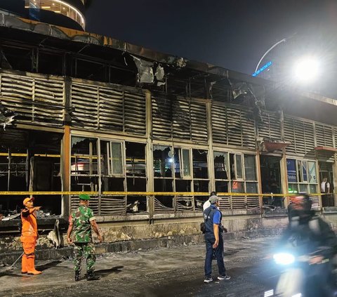 Begini Penampakan Halte TransJakarta Tendean Usai Terbakar