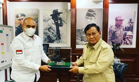 Sandi menambahkan, sebagai bagian dari generasi muda, pihaknya berkomitmen mendukung dan<br />berkontribusi aktif untuk mewujudkan visi Indonesia Emas 2045.