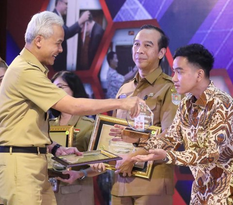 Smart Birokrasi Ganjar di Jateng Jadi Contoh Provinsi Lain