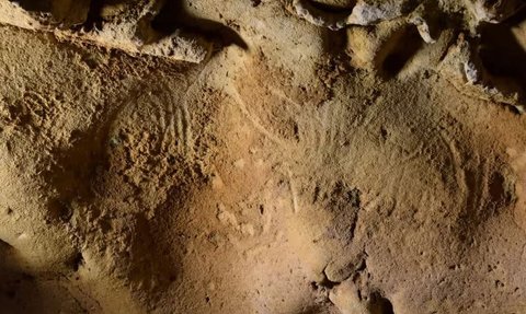 Ukiran Tertua Manusia Neanderthal Ditemukan di Gua Prancis, Maknanya Masih Misterius