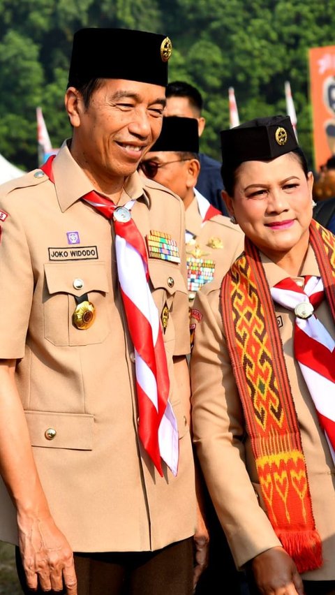 Momen Jokowi dan Iriana Berseragam Pramuka Tinjau Raimuna Nasional XII di Cibubur