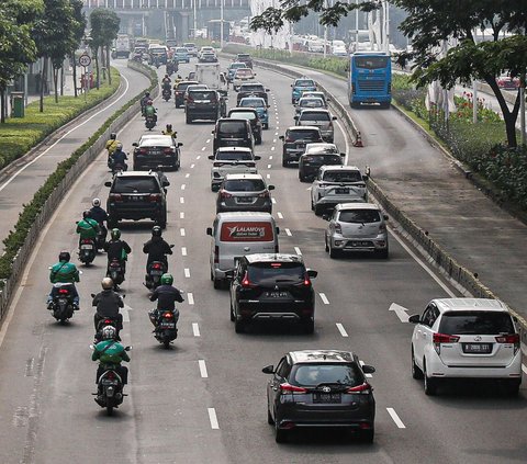 KLHK Ungkap Penyumbang Terbesar Polusi Jakarta: Kendaraan Bermotor dan Industri