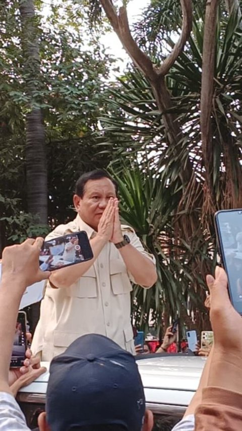 Resmikan Rumah Pemenangan Relawan, Prabowo: Ganjar dan Anies adalah Sahahat Saya