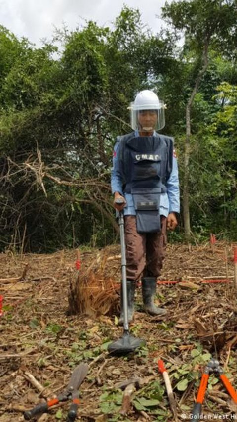 Mencekam, Ribuan Bahan Peledak Zaman Perang Ditemukan di Sekolah