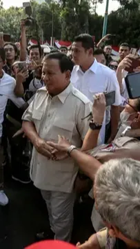 Survei Voxpol Center: Prabowo Menang Telak Jika Head to Head Lawan Ganjar atau Anies