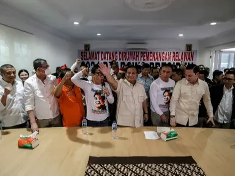 Survei Voxpol Center: Prabowo Menang Telak Jika Head to Head Lawan Ganjar atau Anies