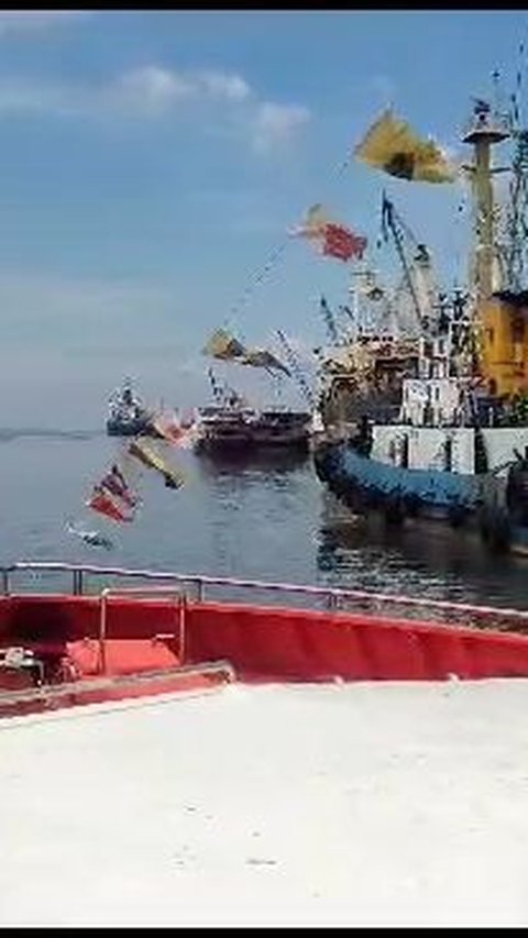 Kapal Tenggelam di Selat Malaka, 3 Orang Hilang