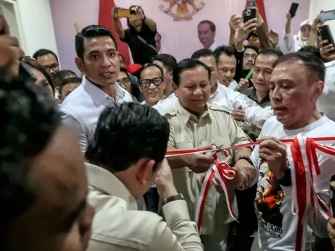 Jika Jadi Presiden, Prabowo Berikan Makan Siang dan Susu Gratis untuk Murid di Sekolah