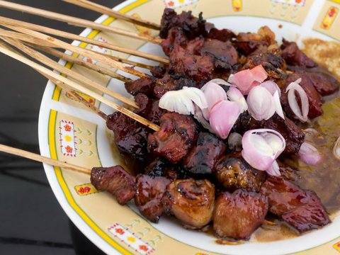 2. Sate - Satekroket dan Patat Sate