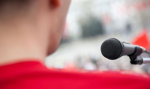 3 Contoh Naskah Pidato Kemerdekaan Singkat yang Mudah Dipahami oleh Masyarakat