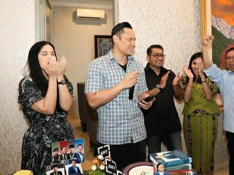 8 Potret Perayaan Ulang Tahun Agus Harimurti Yudhoyono yang ke-45, Netizen Kaget Dikira Masih Kepala Tiga.