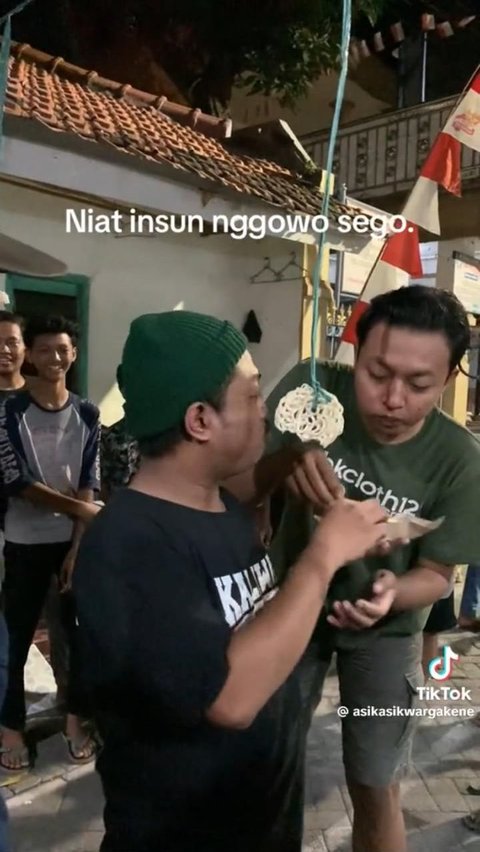 Viral Pria Bawa Nasi Bungkus saat Lomba Makan Kerupuk, Bikin Ngakak