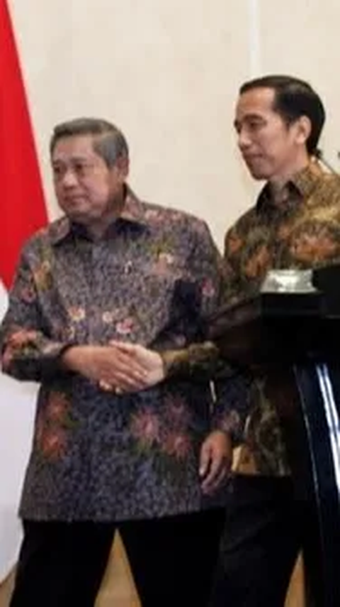 Usut punya usut, rupanya bukan bukan hanya Jokowi Presiden RI yang dijuluki 'Pak Lurah'. Saat berkuasa menjadi Presiden RI pada 2004-2014 lalu, Susilo Bambang Yudhoyono (SBY) juga dijuluki sebagai 'pak Lurah'.