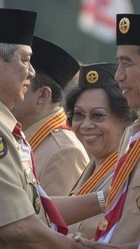 Potret Lawas Presiden SBY Berbaju Pramuka, Ada Sosok Jokowi Tertawa Lebar Disalami