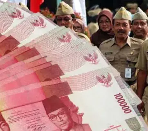 Diumumkan Jokowi: Gaji PNS, TNI dan Polri Naik 8 Persen di 2024
