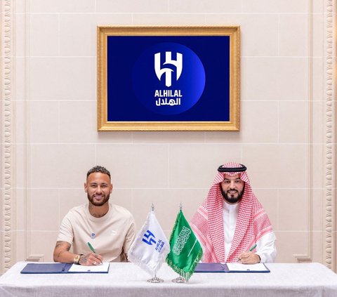 Bintang Brasil, Neymar resmi meneken kontrak sebagai pemain anyar klub raksasa Arab Saudi, Al Hilal. <br /><br />Kepindahan Neymar itu diumumkan langsung oleh Al Hilal di akun media sosialnya, pada Selasa (17/8/2023) waktu setempat.