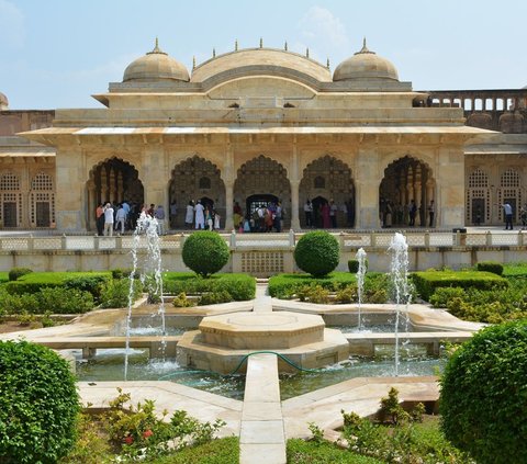 5 Historical Buildings with the Best Architecture in India | trstdly ...