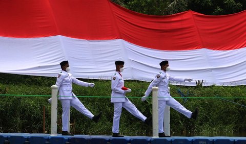 Beberapa perayaan kemerdekaan memang tak lepas dari politik, sosial, dan budaya Indonesia. Hingga Seni dan budaya dapat memberikan rasa suka cita dalam perayaan kemerdekaan.