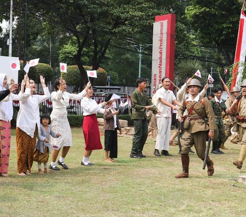 Sosiodrama ini merupakan hasil kolaborasi Museum Perumusan Naskah Proklamasi dan Komunitas Reenactor Bangor.