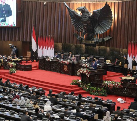 Suasana pembukaan masa persidangan I DPR tahun sidang 2023-2024 saat Jokowi memberikan pidatonya di Gedung Nusantara, Kompleks Parlemen, Senayan, Jakarta, Rabu (16/8/2023).