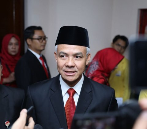 Bakal calon presiden (bacapres) Ganjar Pranowo menyatakan kesiapannya untuk lari maraton meneruskan pekerjaan besar Jokowi menuju perwujudan Indonesia Emas 2045.