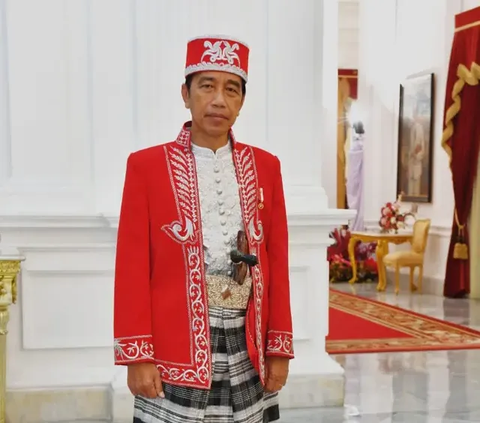 Jokowi Main Tebak-tebakan dengan Netizen Jelang Upacara HUT RI: Saya Kenakan Busana Daerah Mana?