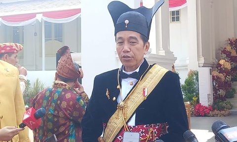 Jokowi Kenakan Ageman Songkok Singkepan Ageng di Upacara HUT ke-78 RI