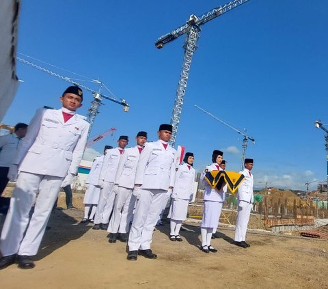 Cerita Pembawa Baki Bendera Merah Putih Saat Upacara di IKN, Latihan Cuma 10 Hari