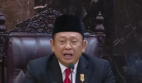 Bamsoet memandang MPR perlu kembali dijadikan lembaga tertinggi di negara ini. Hal tersebut disampaikan Bamsoet dalam pidatonya di Sidang Tahunan MPR DPR DPD 2023 di Gedung Nusantara, Kompleks Parlemen Senayan, Jakarta Pusat pada Rabu (16/8).