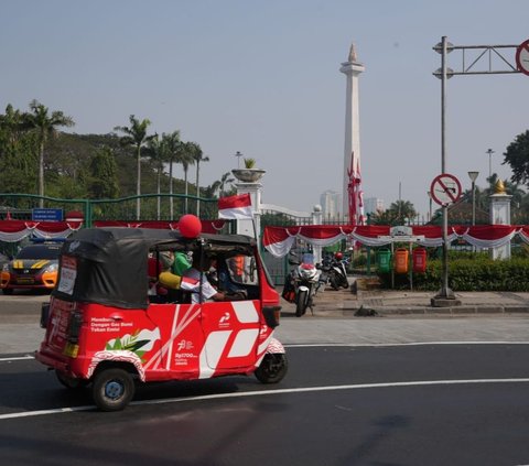 Meriahkan HUT RI, PGN Hadirkan Bajaj Merah dengan Tarif Rp1.700 per 8 Km