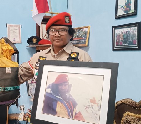 Cerita Heroik Serka (Pur) Asmujiono, Anak Buah Prabowo Kibarkan Merah Putih di Puncak Everest
