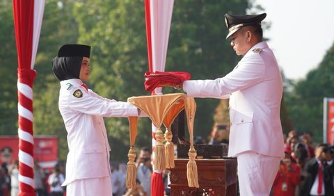 Bertindak selaku Danpas Letda CPL. Sugeng dari Puslatpur, Danton 1 Pasukan 45 Ipda Roimensiyus Sihombing dari Polres OKU Timur, Danton Nurwahidussiam dari SMK Cendikia.