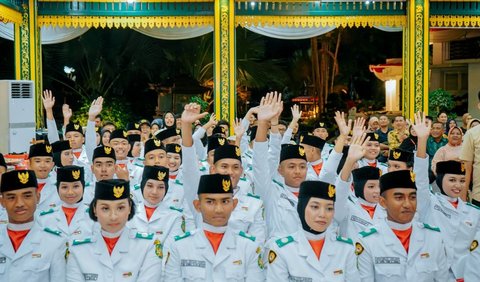 Dalam sesi tanya jawab, peserta semangat dan antusias yang tinggi, mereka berebut menjawab pertanyaan yang  diajukan.