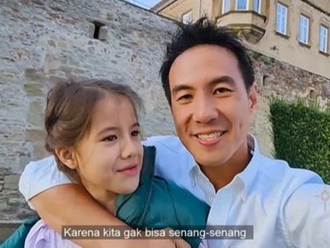 8 Momen Kebersamaan Daniel Mananta dan Putrinya yang Awalnya Dirahasiakan, Kecantikan Blasteran Jerman-Tionghoa