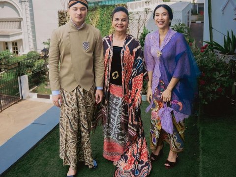 Nicholas Saputra Menjadi Mas-Mas Jawa Saat Upacara 17 Agustus di Istana Negara, Membuat Wanita Ingin Menyapa Sayang