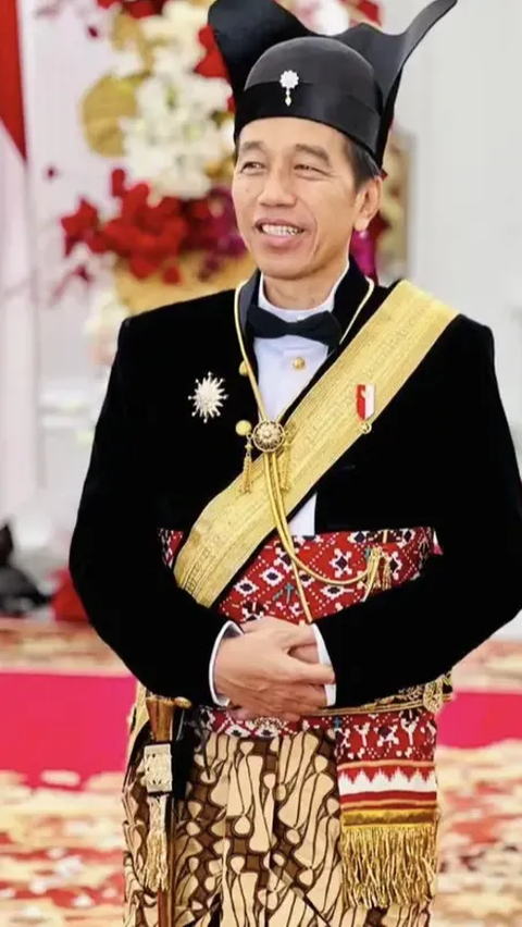 CEK FAKTA: Hoaks Presiden Jokowi Pakai Baju China saat Upacara HUT ke-78 RI