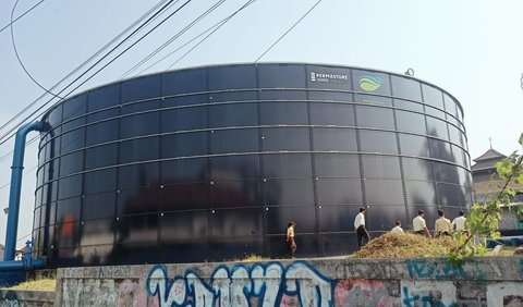 Pihaknya tidak akan melakukan operasional water tank sebelum dinyatakan aman. PT Tirta Asasta akan melakukan pembangunan pagar sehingga jika terjadi kebocoran air tidak akan ke mana-mana.