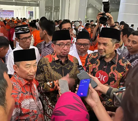 Lebih lanjut, dia menyampaikan SBY hanya mengundang para sahabat dan para wakil presidennya, termasuk Ketua Majelis Syuro Partai Keadilan Sejahtera (PKS) Salim Segaf Al-Jufri.