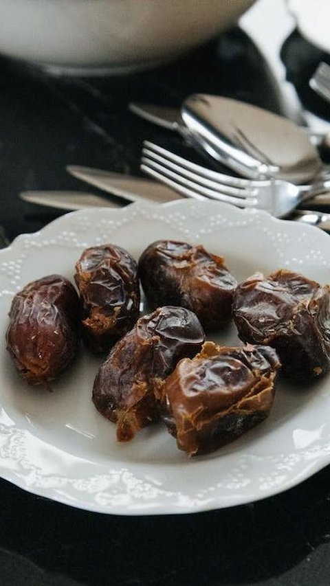 10. Kurma