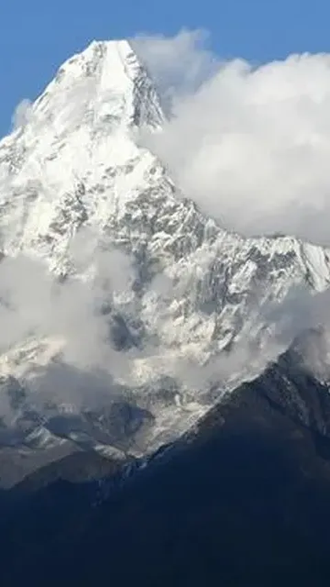 Kisah Warga Malang Taklukan Puncak Everest Demi Kibarkan Bendera Merah Putih, Sempat Ingin Menyerah