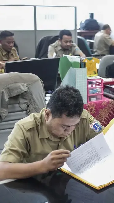 Heru Bakal Wajibkan ASN Pakai Kendaraan Listrik, PKS: Ada Bisnis di Balik Itu Ya?