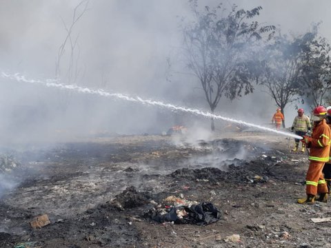 TPST Bantar Gebang Kebakaran, 22 Lapak Pemulung dan Empat Motor Ludes Terbakar