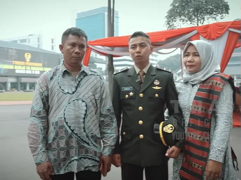 Bangga Anak Satpam Jadi Perwira TNI AD