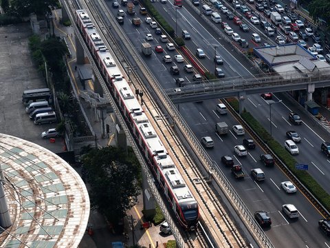 FOTO: Ini Potret Longspan LRT Gatsu-Kuningan yang Disebut Salah Desain, Kalau Lewat Harus Pelan