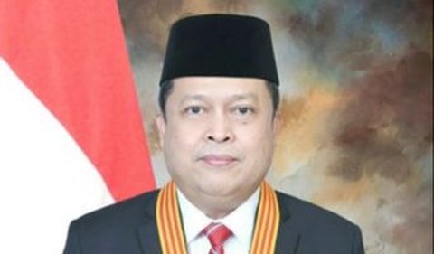 Pemegang Rekor MURI Gelar Terbanyak