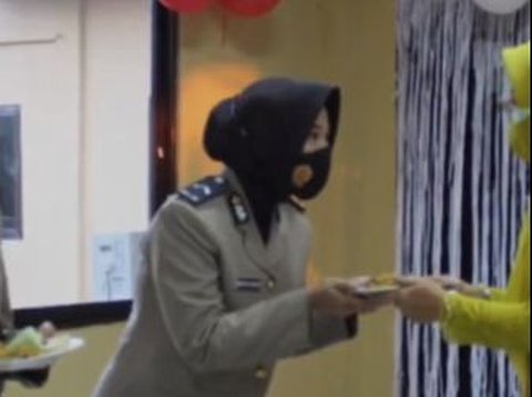 Potret Polisi Ganteng Berumah Tangga sama Polwan Cantik, Pangkat Sang Istri Lebih Tinggi dari Suami